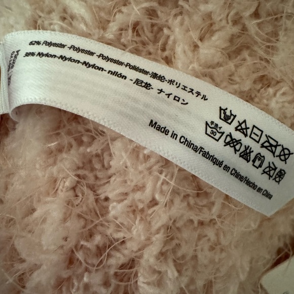 NWT Anthropologie Light Pink Textured Knit Wrap Scarf - Picture 5 of 6